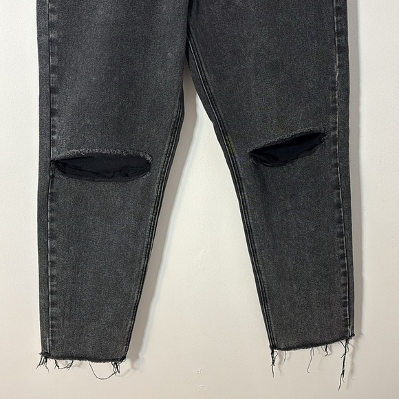 Vigold Denim Billie 90s Jean Women Size 9 Black Wash Distressed Ripped Raw Hem - Picture 7 of 10